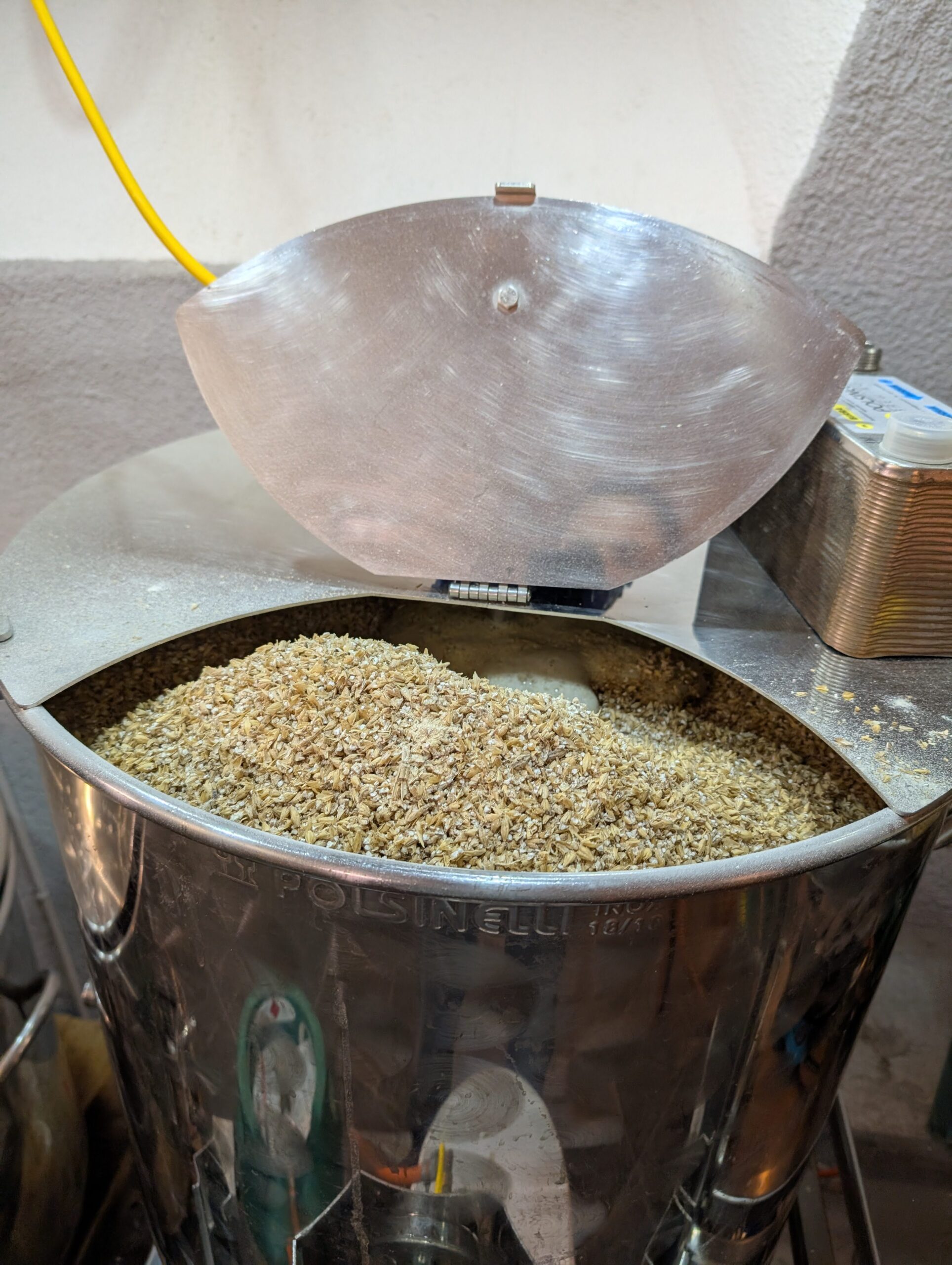 Brassin 39 – Bière forte de restes 8.9%